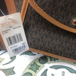 Michael Kors Eva Tote